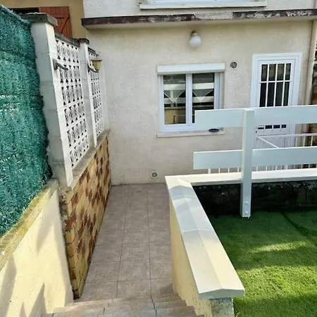 La Petite Maison Chaleureuse Apartment Jouars-Pontchartrain