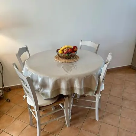 La Petite Maison Chaleureuse Apartment *